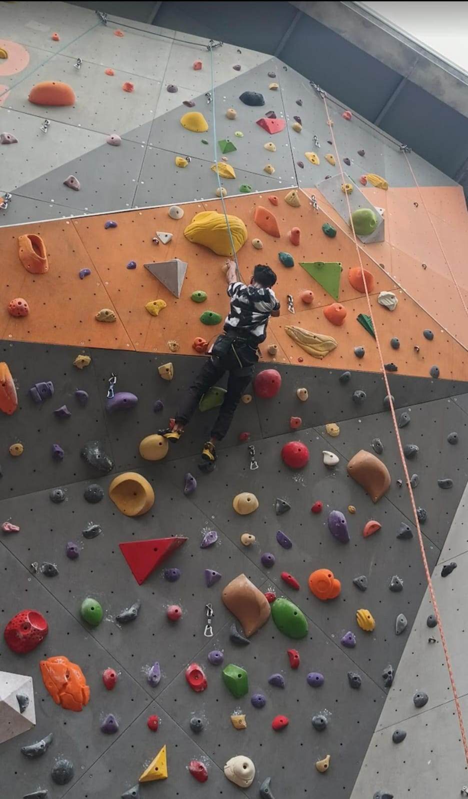 Summer Climbing Days at Climb Central (14 Apr - 27 Jun) | Mehrauli-Gurgaon Road New Delhi - ActivityKidz