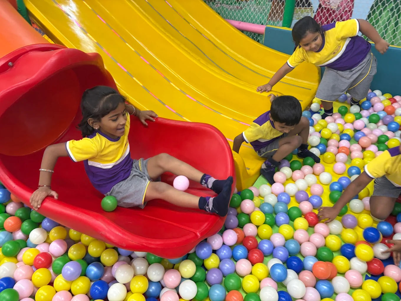 Fun Ville Kids Play Area | Anna Salai Road Palavakkam Chennai