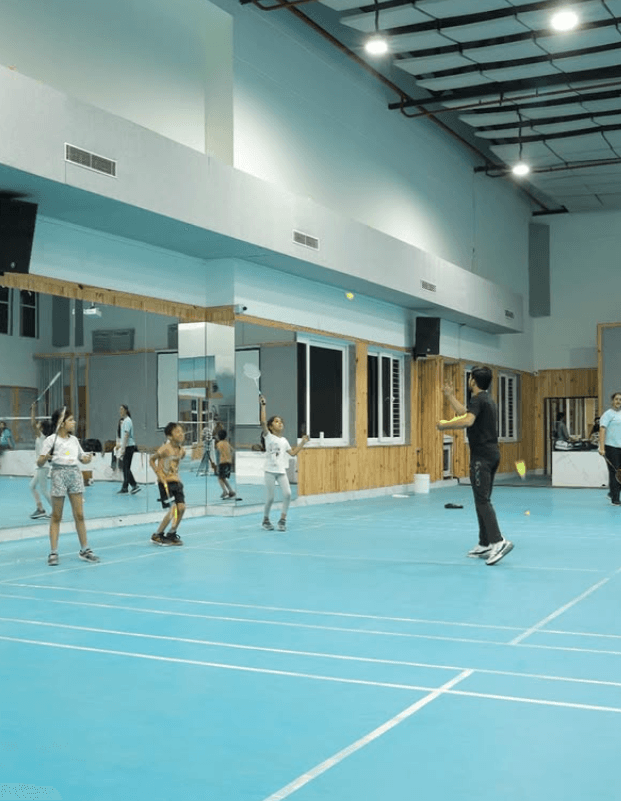 Gallant Play Arena | Badminton Football Skating Basketball Academy | South City 1 Gurgaon - ActivityKidz