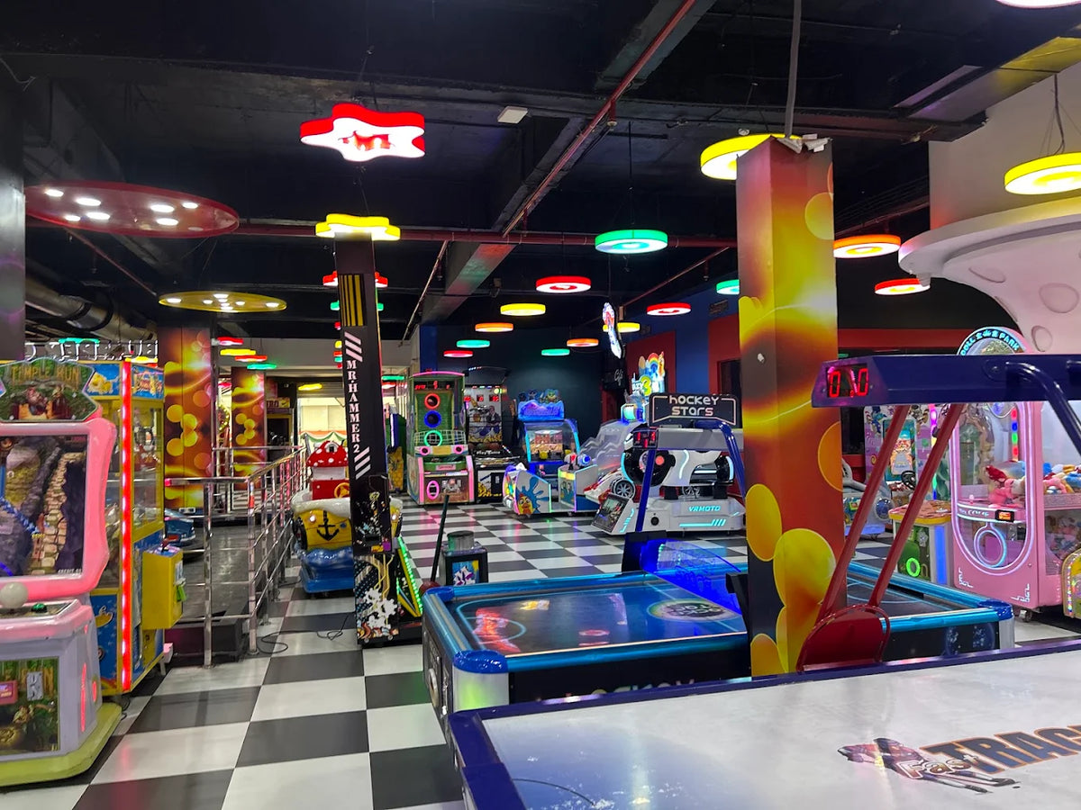 72 Mad Street for Bowling & Arcade Games | Gomti Nagar Lucknow