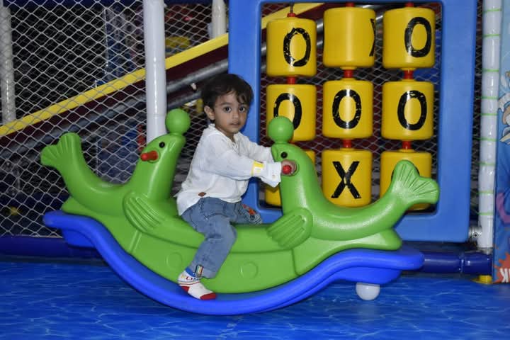 72 Mad Street for Bowling & Arcade Games | Gomti Nagar Lucknow