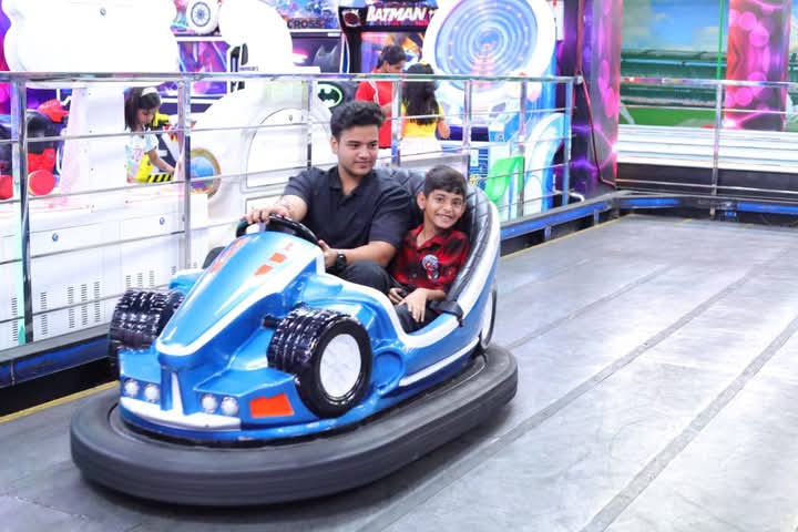 72 Mad Street for Bowling & Arcade Games | Gomti Nagar Lucknow