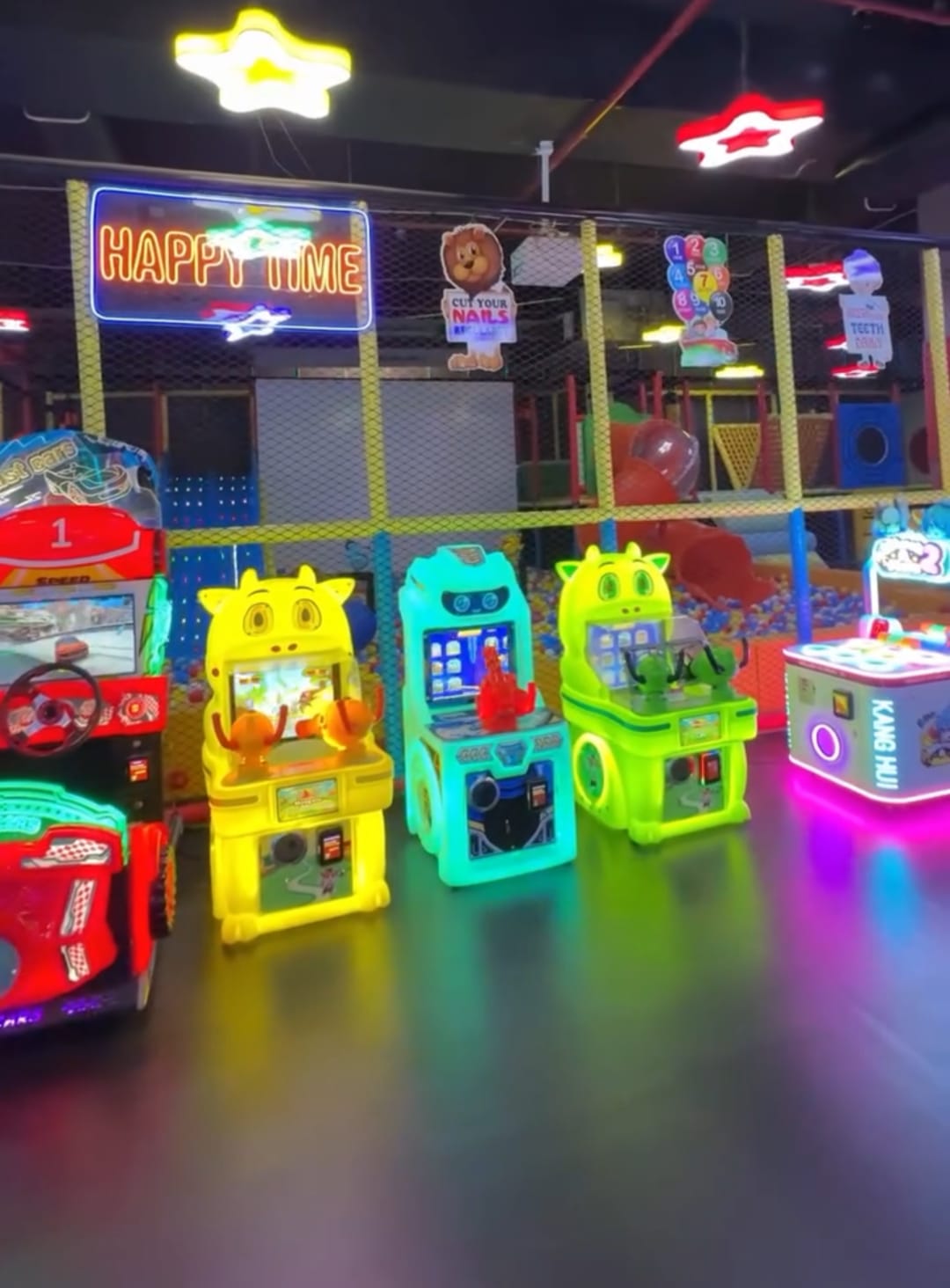 72 Mad Street Bowling Cricket Arcade & VR | Sector 67 Gurugram