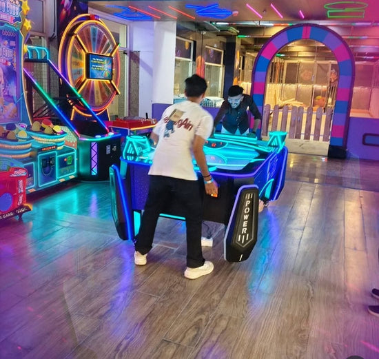 72 Mad Street Bowling Cricket Arcade & VR | Sector 67 Gurugram