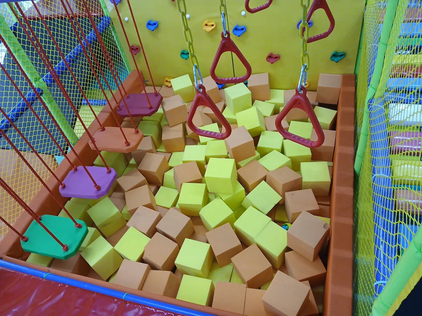 Bunch Of Fun Play & Party Indoor Play Area | Gota Ahmedabad