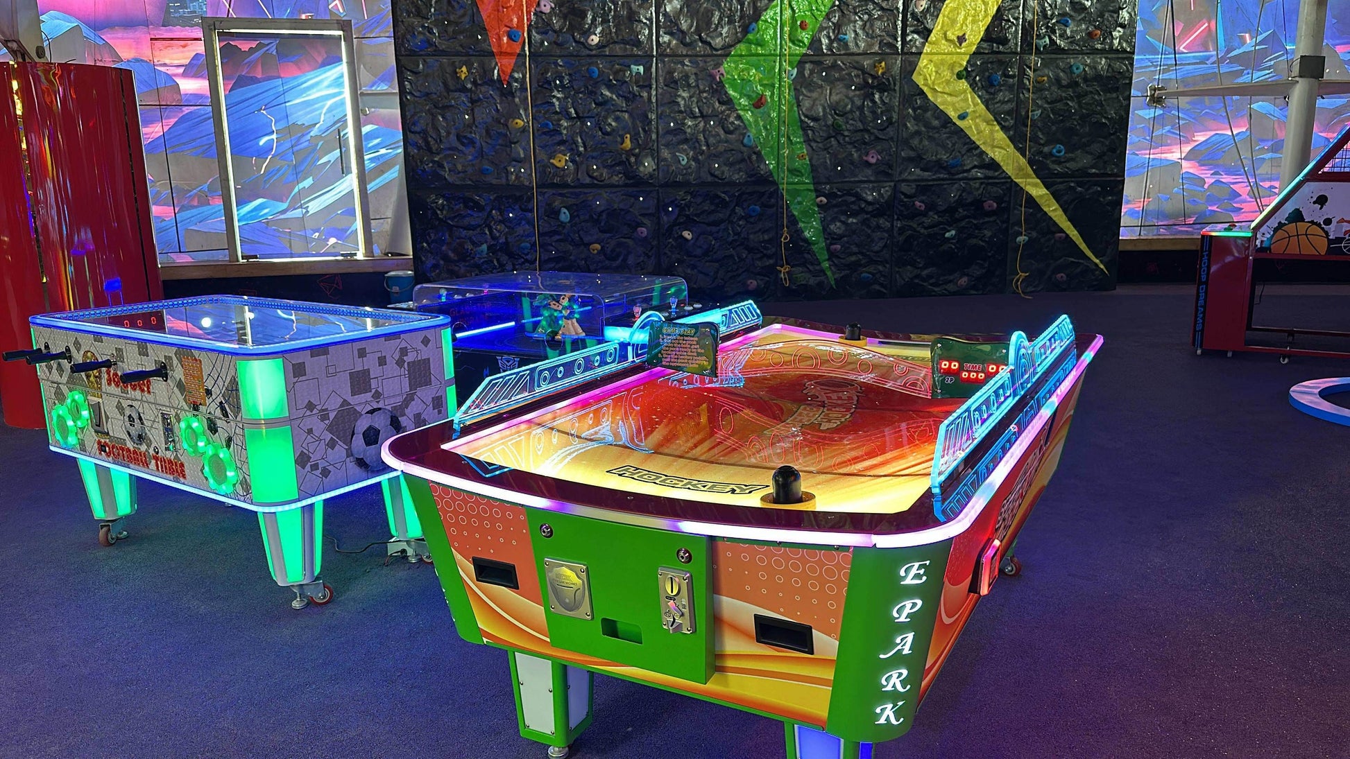 Blaast Entertainland 83 Arcade Play Area Trampoline in Gurgaon - ActivityKidz