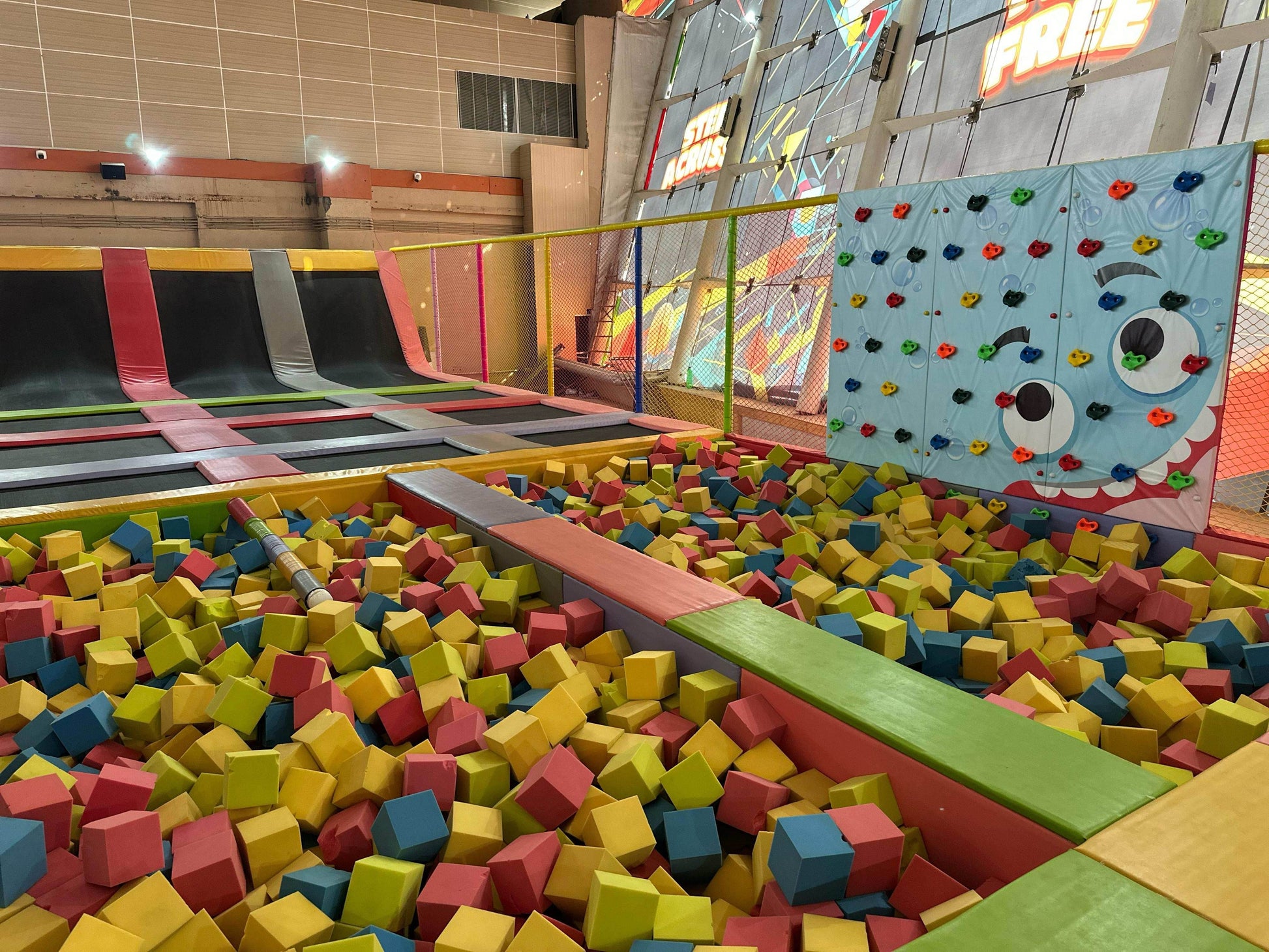 Blaast Entertainland 83 Arcade Play Area Trampoline in Gurgaon - ActivityKidz