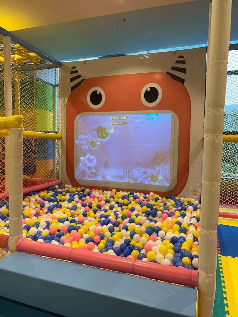 Bounceeland Indoor Play Area | World Metro Mall Sector 56 Gurgaon - ActivityKidz