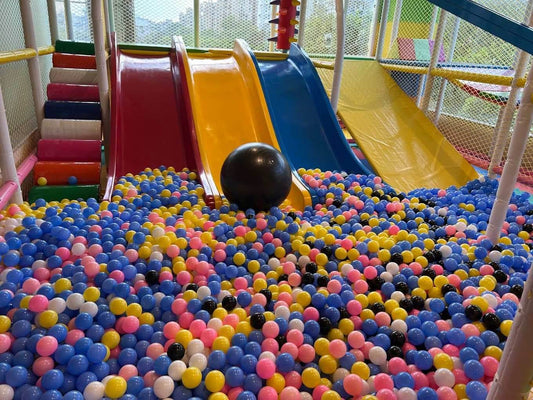 Bounceeland Indoor Play Area | World Metro Mall Sector 56 Gurgaon - ActivityKidz