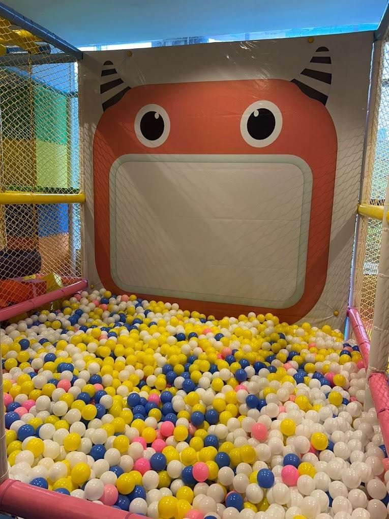 Bounceeland Indoor Play Area | World Metro Mall Sector 56 Gurgaon - ActivityKidz