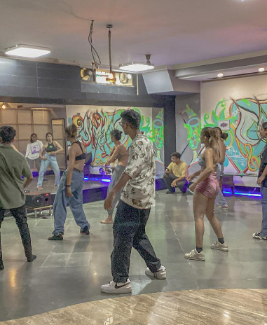 Cosmic Dance Embassy for Bollywood Hip Hop Dance | Sector 31 Gurgaon