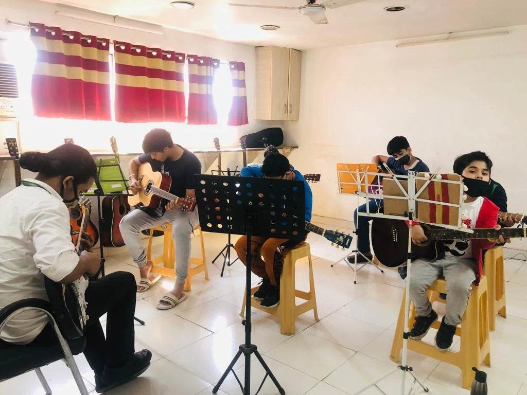 Dhwani Sangeet Mahavidyalaya For Music and Dance Classes | Sector 56 Gurgaon - ActivityKidz