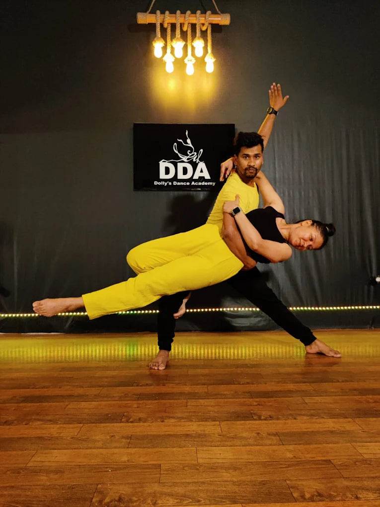 Dolly's dance academy for Bollywood Freestyle Classes | DLF Phase IV Sector 28 Gurgaon - ActivityKidz