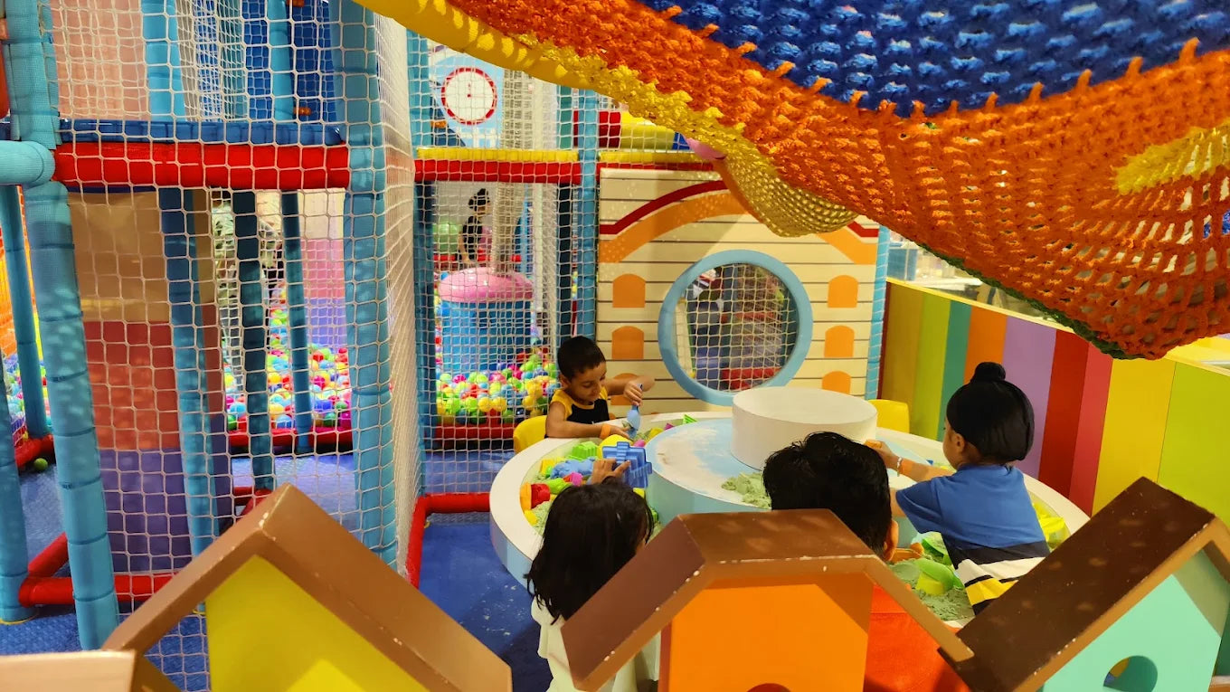 Duck Duck Goose Play Area & Arcade Games | Rajouri Garden Delhi