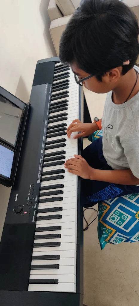 Fingerstyle Club - The School of Music for Piano Guitar | Emaar Palm Drive Sector 66 Gurgaon - ActivityKidz