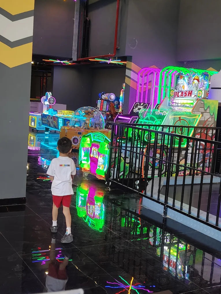 Game On India Bowling & Arcade Playzone | Kondhwa Pune