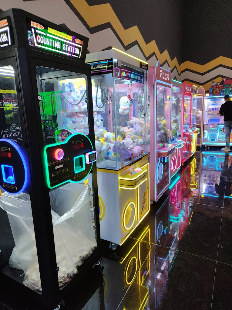 Game On India Bowling & Arcade Playzone | Kondhwa Pune