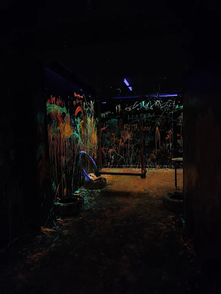 Gaming Universe Anger Room & Neon Splash | Rajinder Nagar Delhi