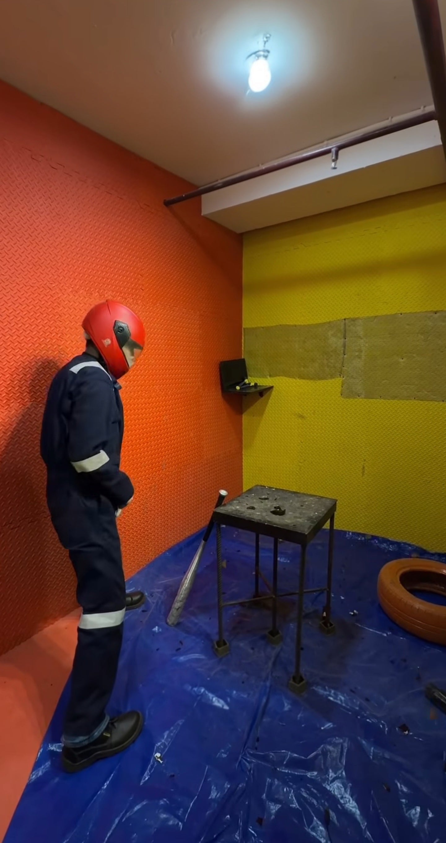 Gaming Universe Anger Room & Neon Splash | Rajinder Nagar Delhi