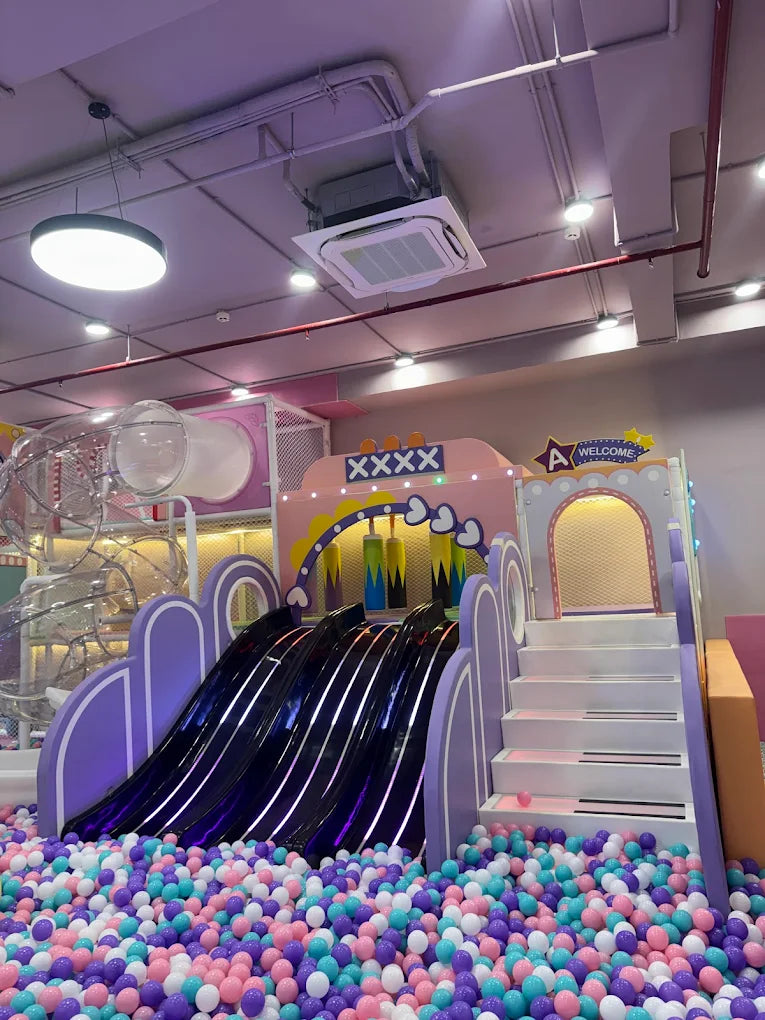 Giggle Wiggle Play Area & Cafe | Stalwart Insignia Vesu Surat