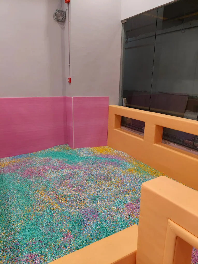 Giggle Wiggle Play Area & Cafe | Stalwart Insignia Vesu Surat
