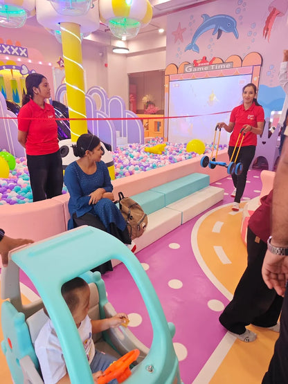 Giggle Wiggle Play Area & Cafe | Stalwart Insignia Vesu Surat