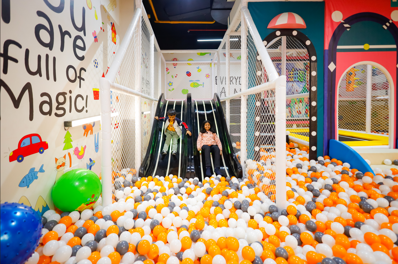 Giggle Wiggle Indoor Play Area | Sector 144 Noida
