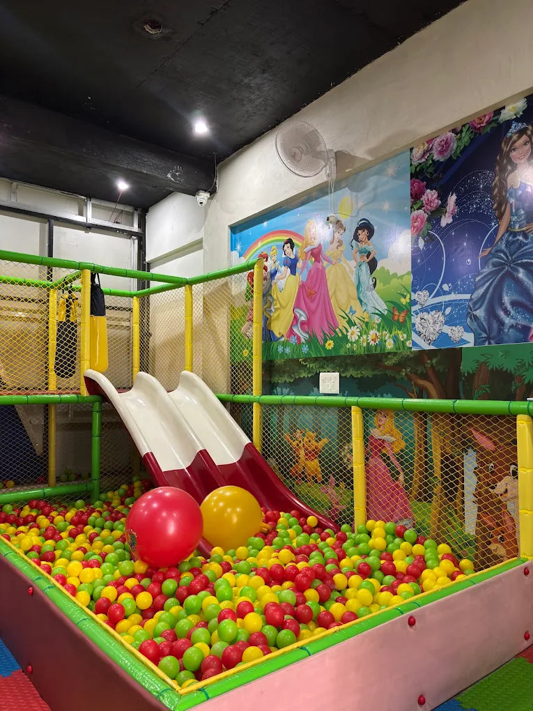 Giggle's Park Play Area | Murlipura Jaipur