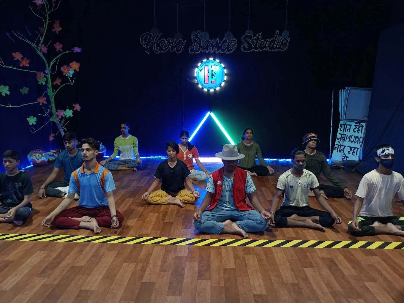 Hero Dance Studio for Hip-Hop Bollywood Classes | Ashok Vihar Phase 3 Gurgaon - ActivityKidz