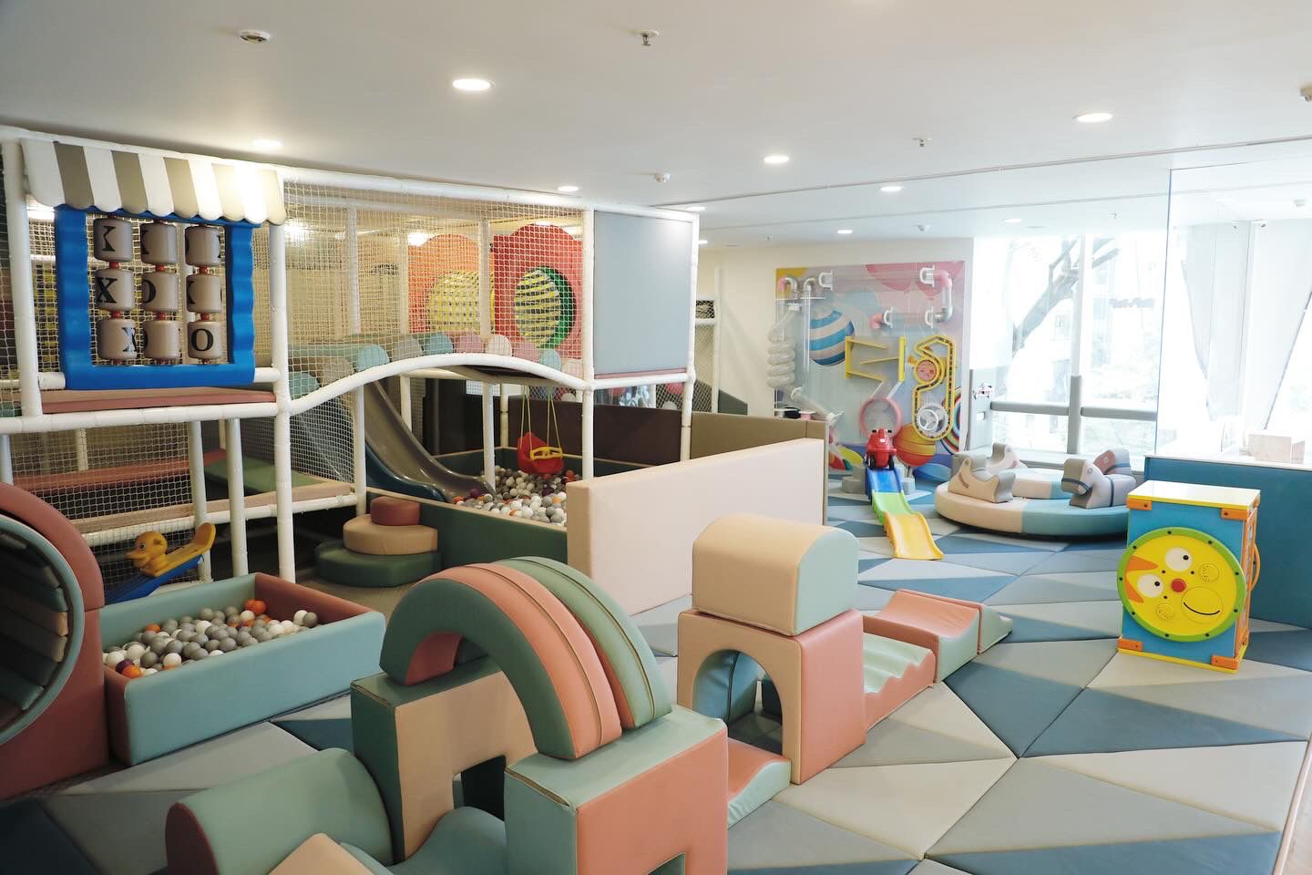 Hop N Bop Play Area | The Corporate Lounge Khar West Mumbai