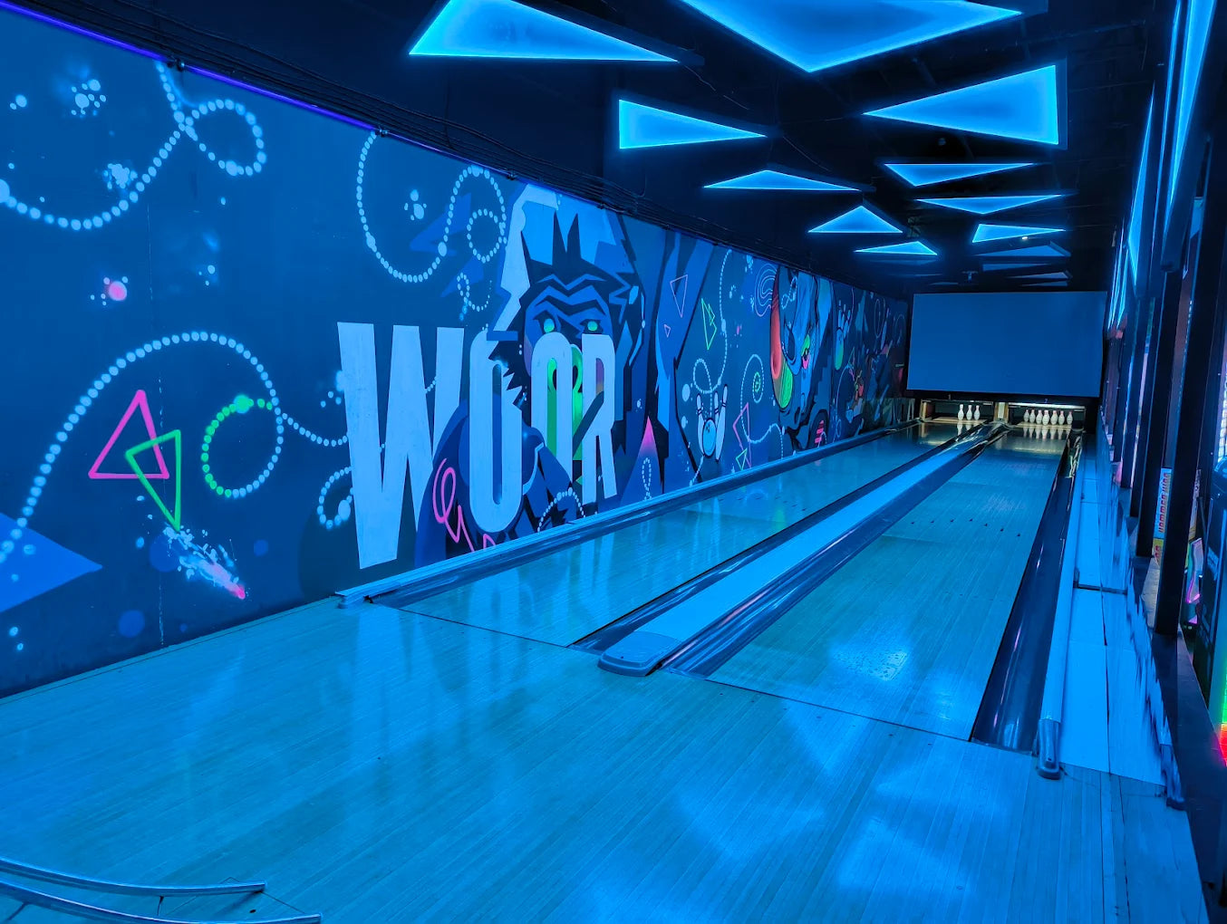 HopUp Trampoline, Arcade & VR Game Zone | Andheri West Mumbai
