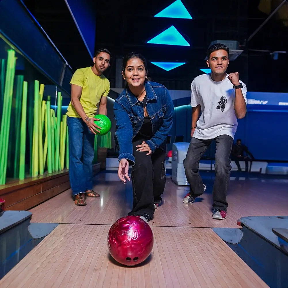 HopUp Trampoline Bowling Play Zone | City Center Bharuch
