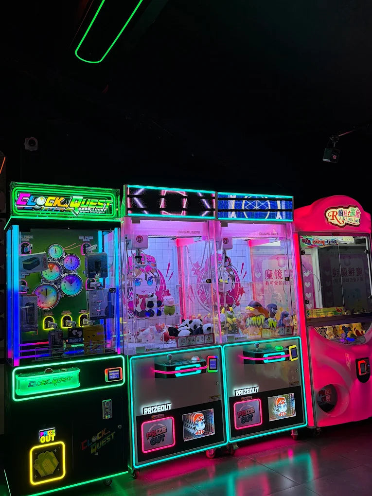 HopUp Trampoline Bowling Play Zone | City Center Bharuch