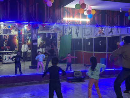 Indian Dance Academy for Free Style Bollywood Dance Classes | Krishna Colony Sector 7 Gurgaon - ActivityKidz