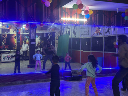 Indian Dance Academy for Free Style Bollywood Dance Classes | Krishna Colony Sector 7 Gurgaon - ActivityKidz