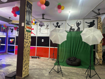 Indian Dance Academy for Free Style Bollywood Dance Classes | Krishna Colony Sector 7 Gurgaon - ActivityKidz