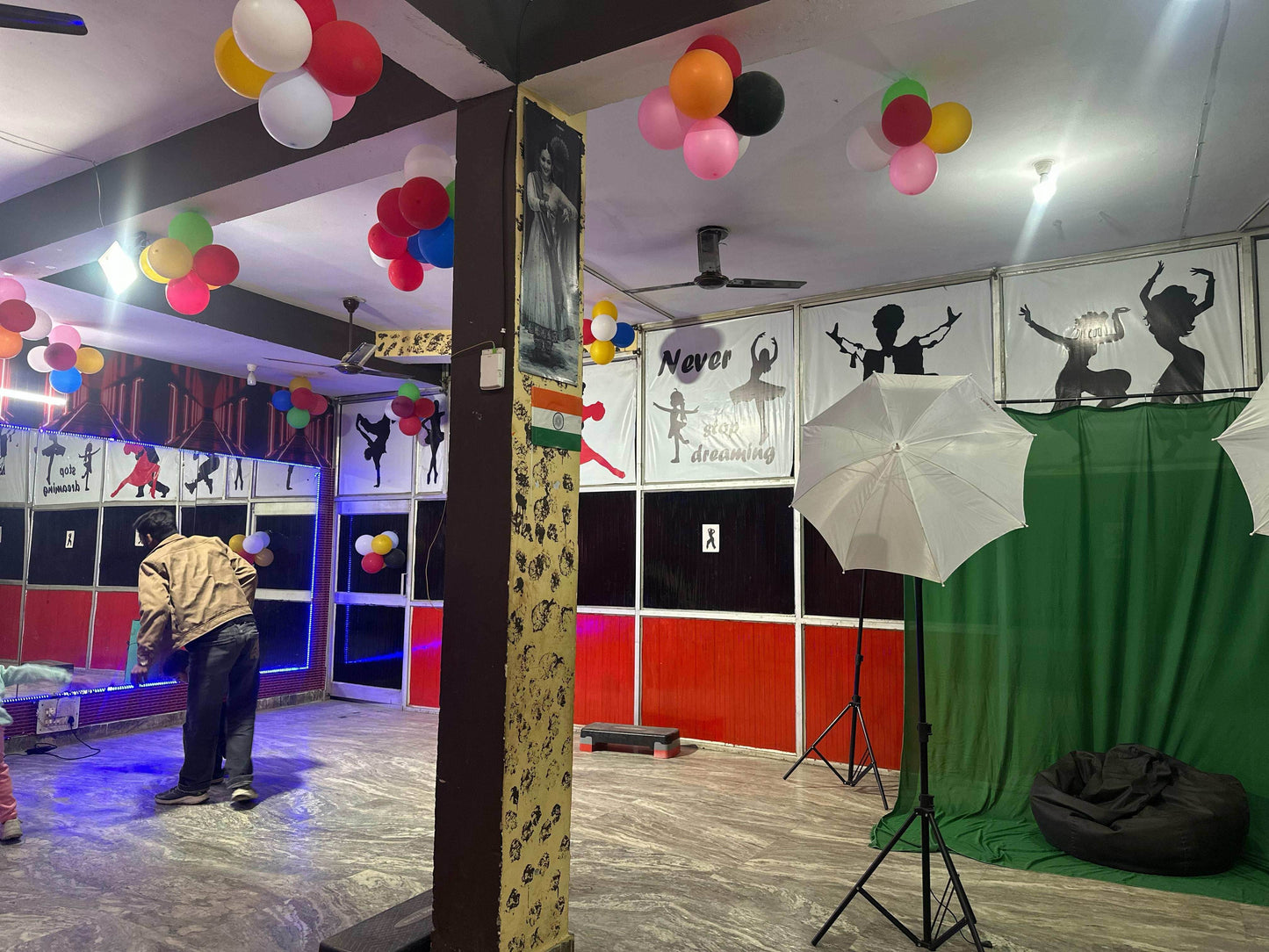 Indian Dance Academy for Free Style Bollywood Dance Classes | Krishna Colony Sector 7 Gurgaon - ActivityKidz