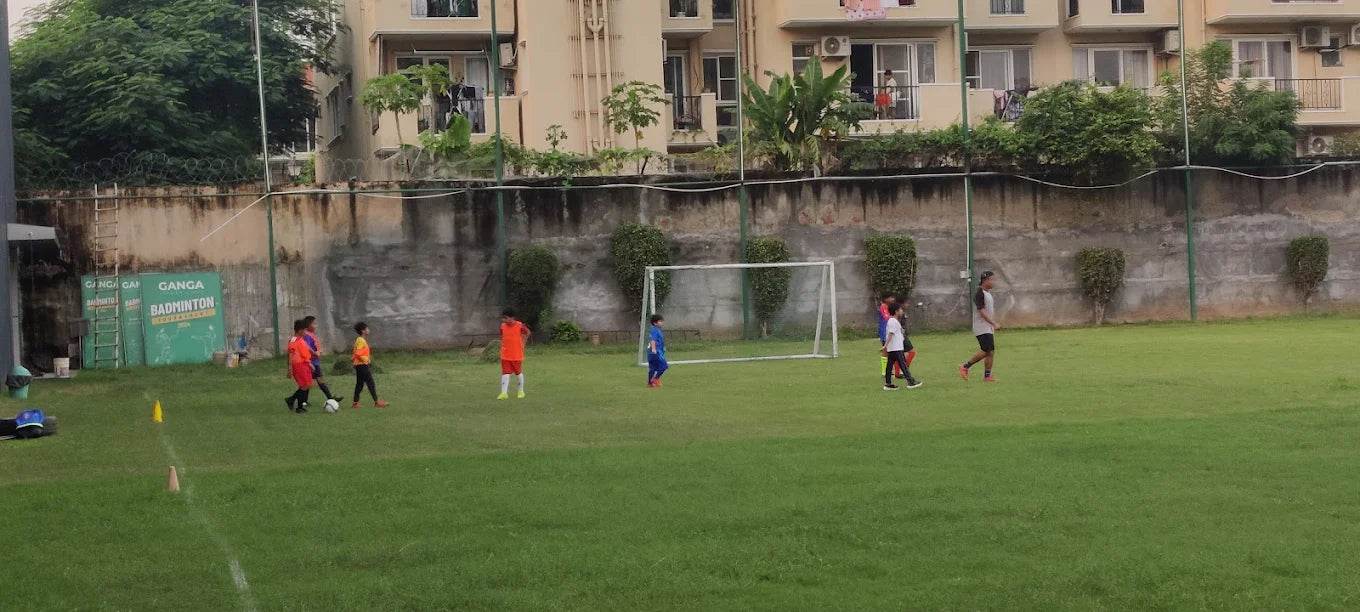 Integral Sports Academy | Badminton | Inside Emaar MGF Sector 65 Gurgaon - ActivityKidz