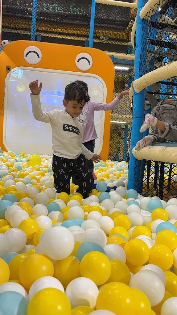 Jus' Jumpin' Play Area & Wall Climbing | VR Mall Surat