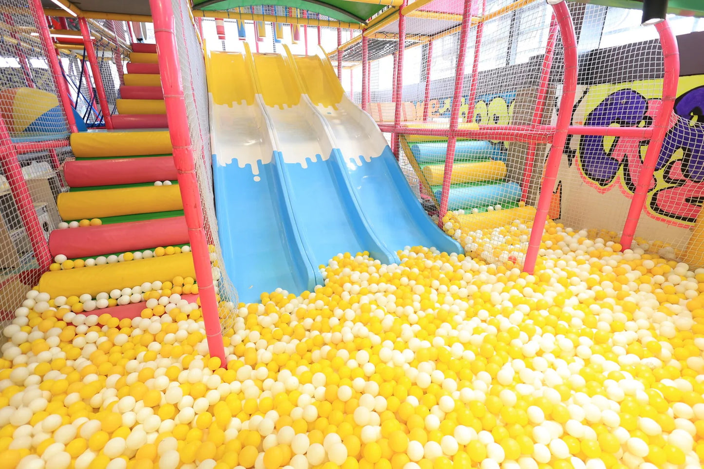 Jus' Jumpin' Play Area | The Great India Place Mall Sector 38 Noida