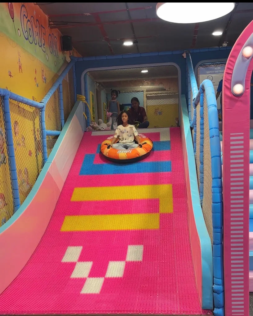 Jus' Jumpin' Indoor Play Area | R Mall Thane West Mumbai
