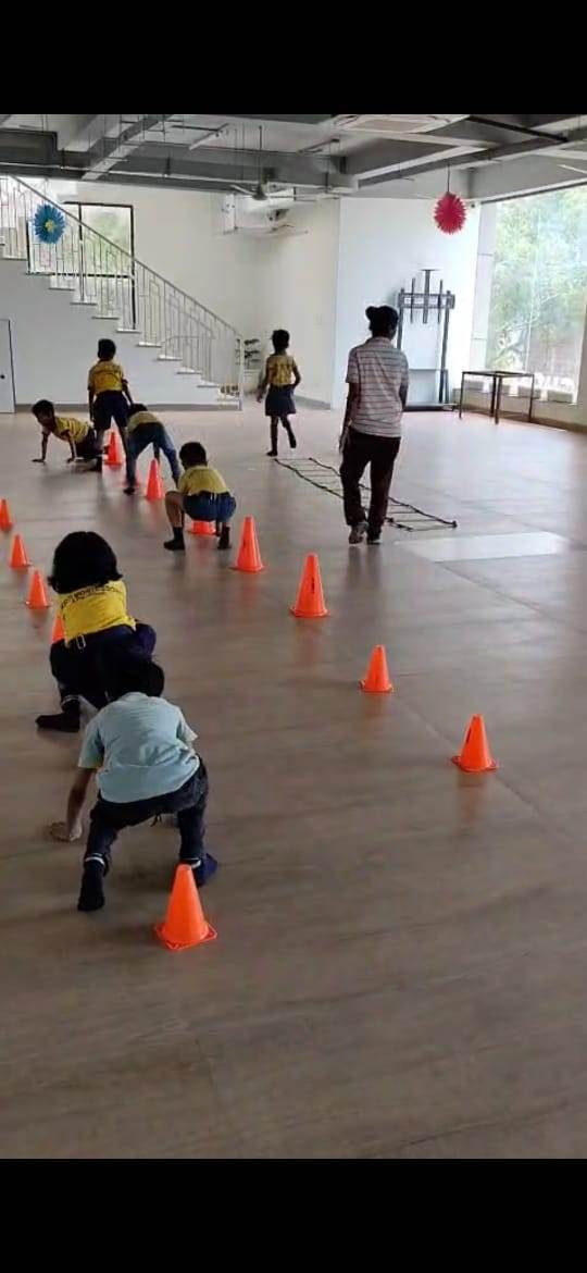 Kirti Montessori School | Opposite Sector 5 Gurgaon - ActivityKidz
