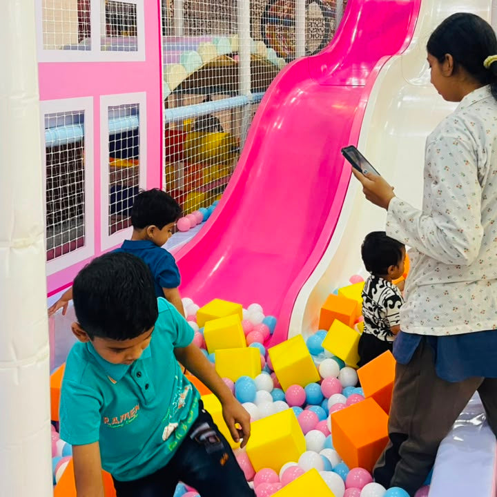 Krishna's Funworld Play Area | 93 Avenue Mall Fatima Nagar Pune
