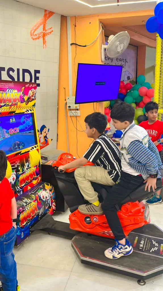 Sunday Arcade Fun Get 20% Off Let’s Sunday Play Area & Arcade Zone | Indirapuram ...