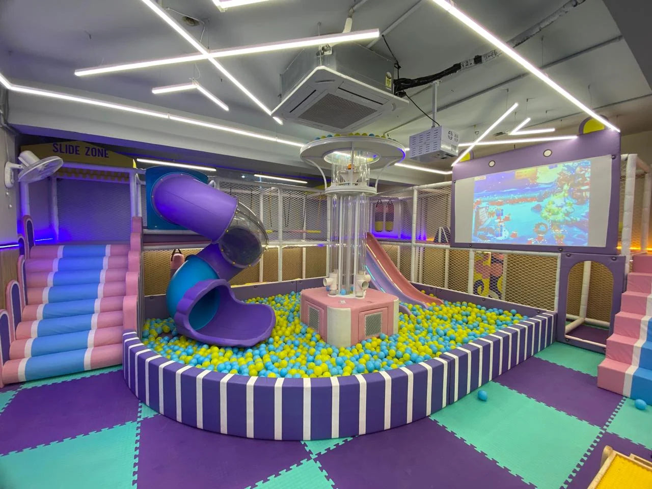 Macaroons N Toons Play Area & Arcade Game Zone | Pitampura Delhi