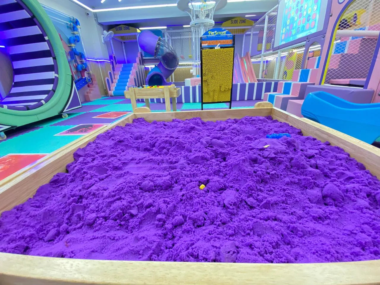 Macaroons N Toons Play Area & Arcade Game Zone | Pitampura Delhi