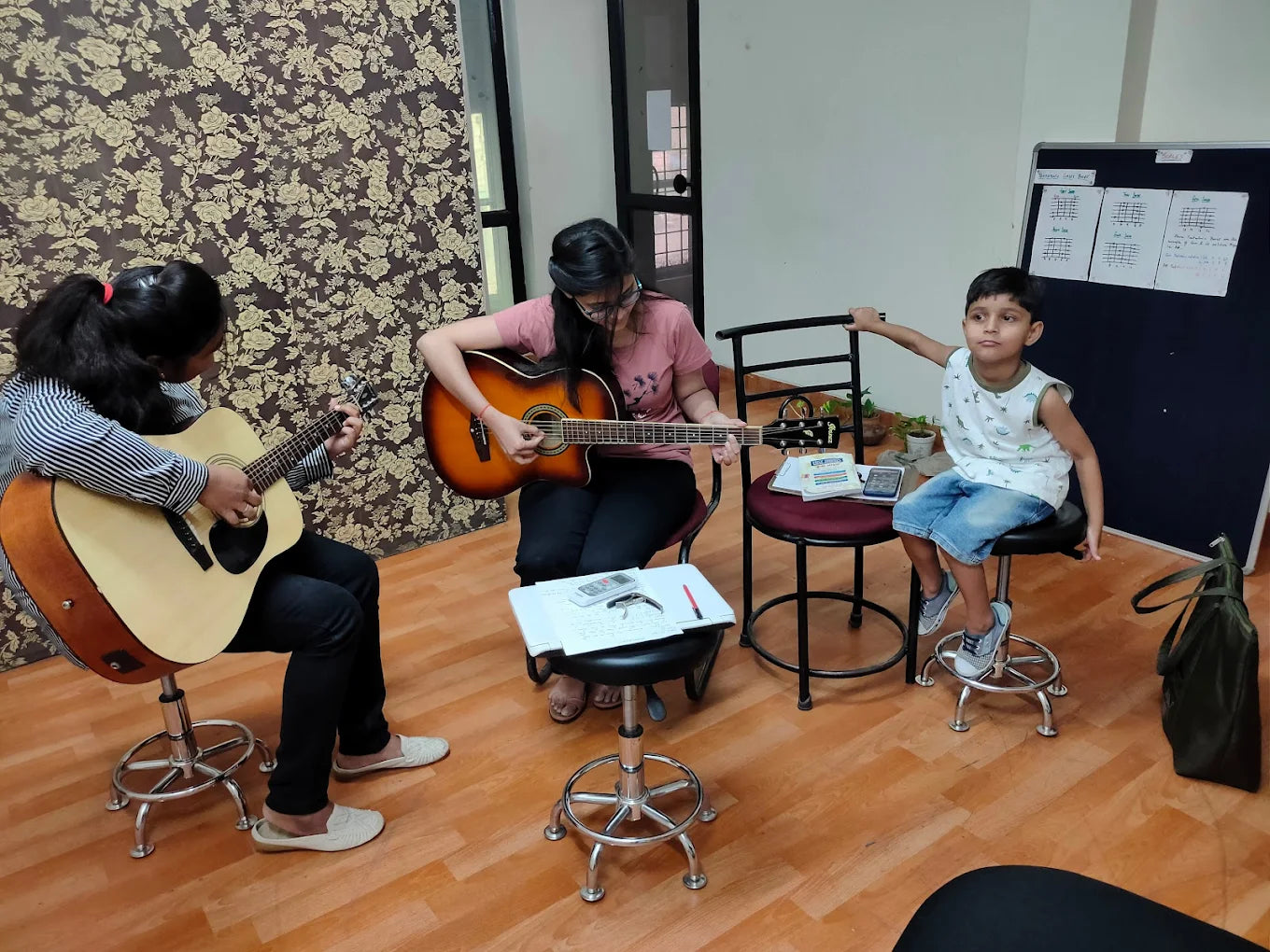 Magic of Chords | Guitar Ukulele Sitar Keyboard | Sector 12 Gurgaon