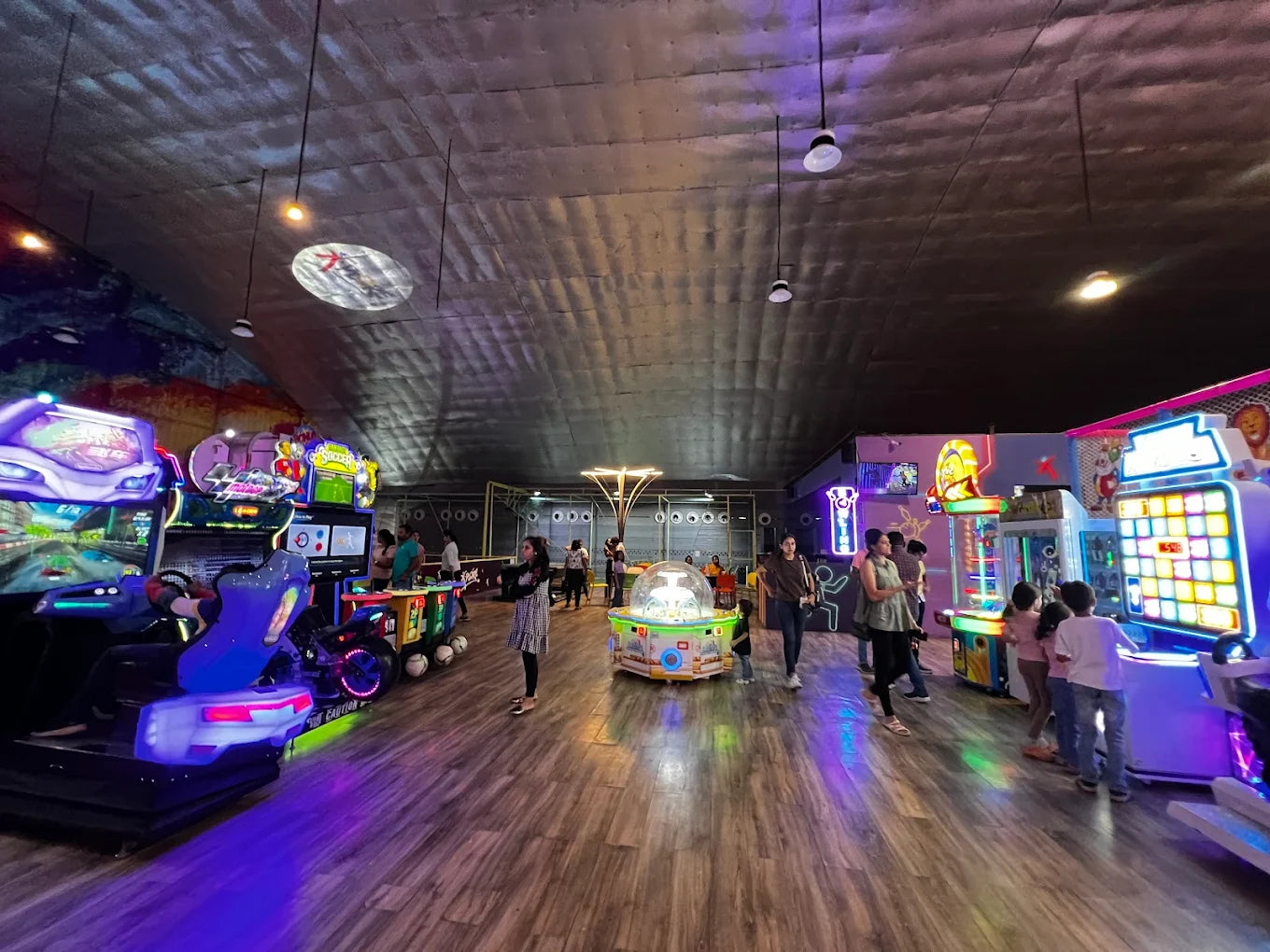 Manic Monkee Bowling Alley & Arcade Play Zone | Vesu Surat