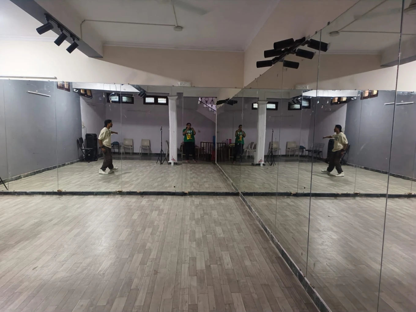 Moonwalk Dance & Fitness Studio | Sector 22A Gurgaon