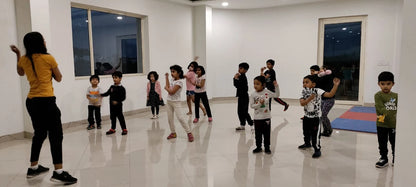 Samdanza Dance Studio for Hip-Hop Zumba Bollywood Classes | Sector 5 Gurgaon